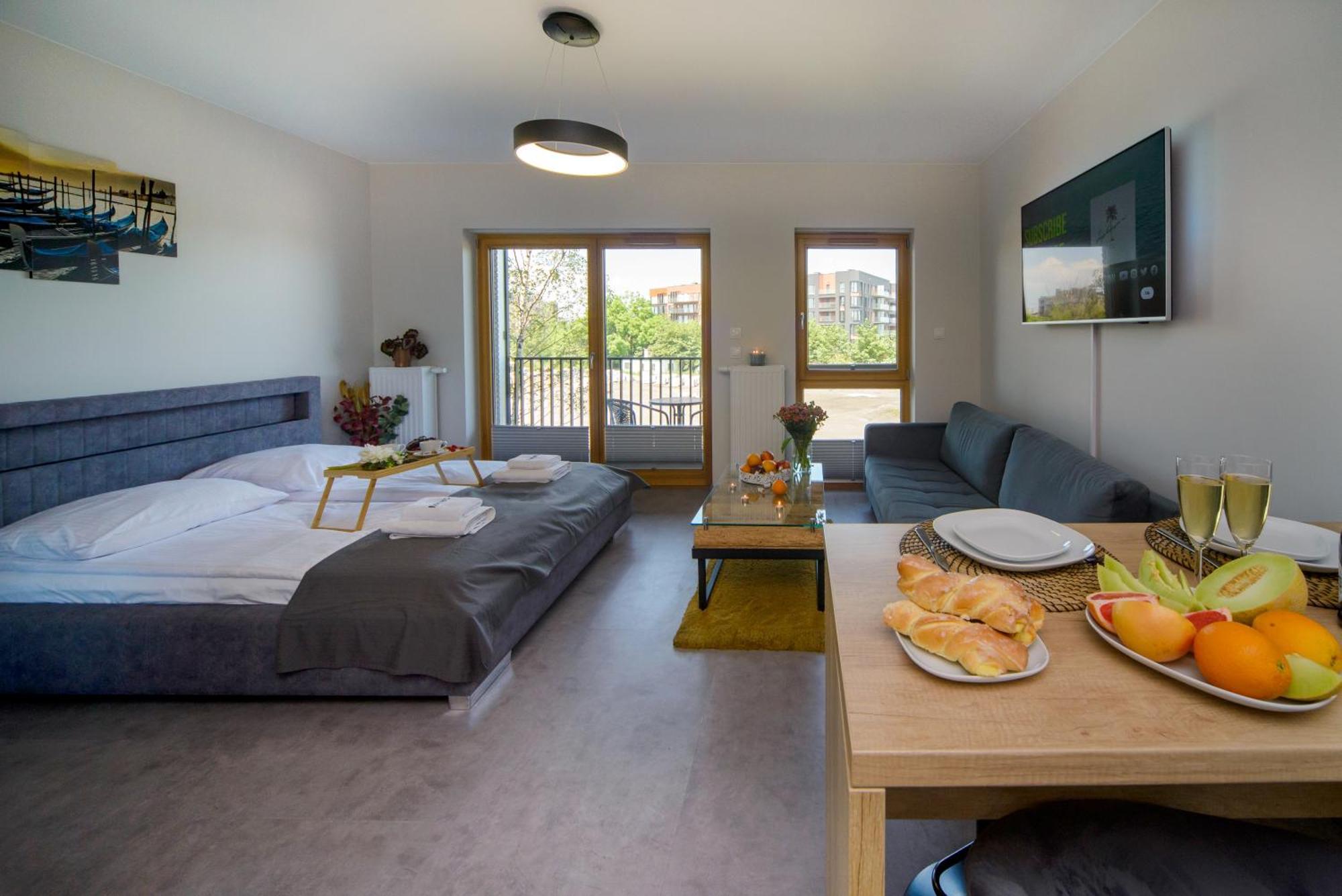 Maya'S Flats & Resorts 15 - Nadmotlawie กดัญสก์ ภายนอก รูปภาพ