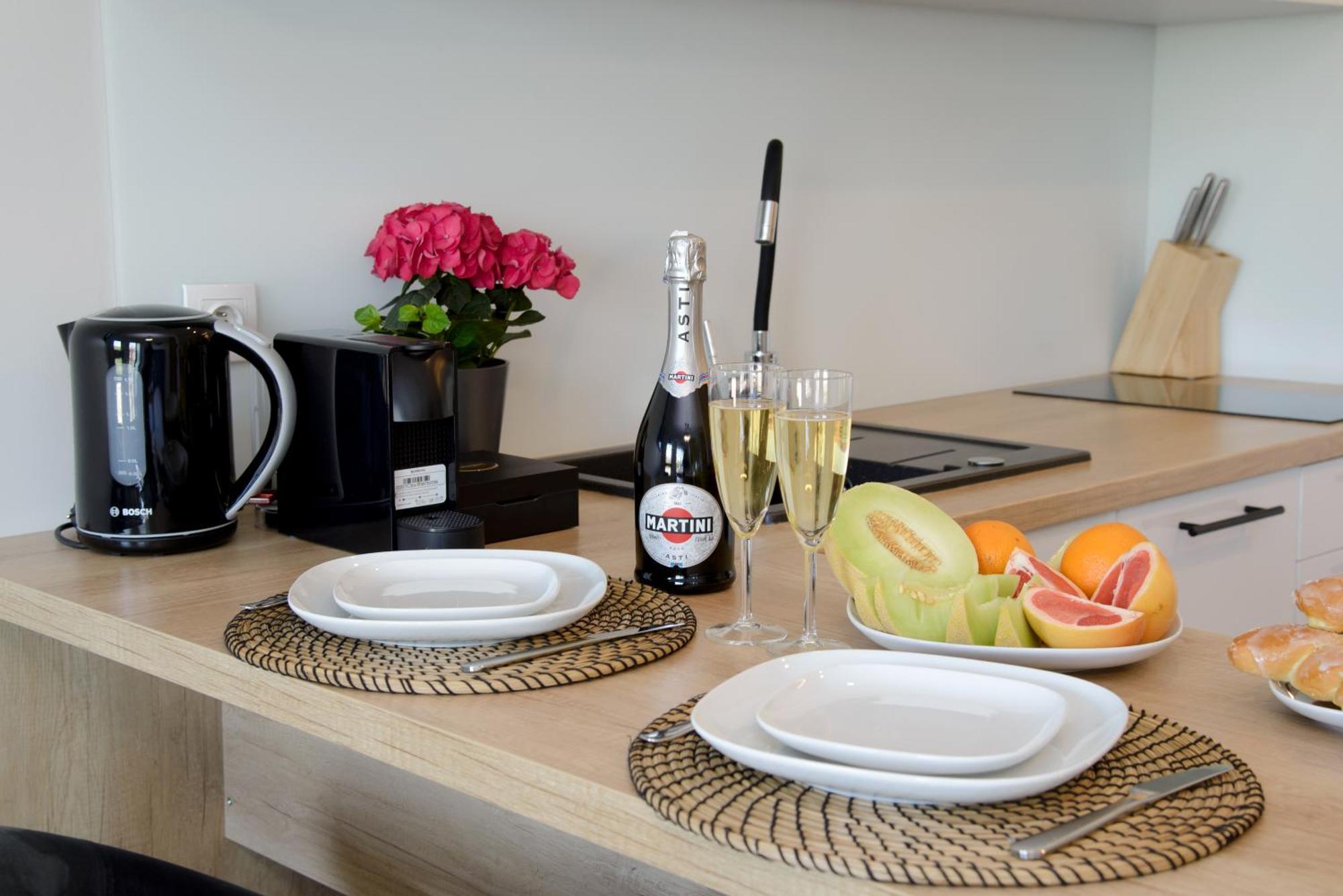 Maya'S Flats & Resorts 15 - Nadmotlawie กดัญสก์ ภายนอก รูปภาพ